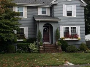 10 Thompson Rd, Marblehead, MA 01945