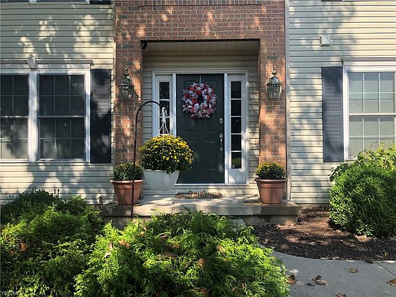 2nd image of 1412 Logan Ln