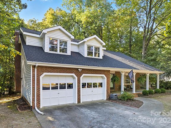 2nd image of 5005 Belford Ct