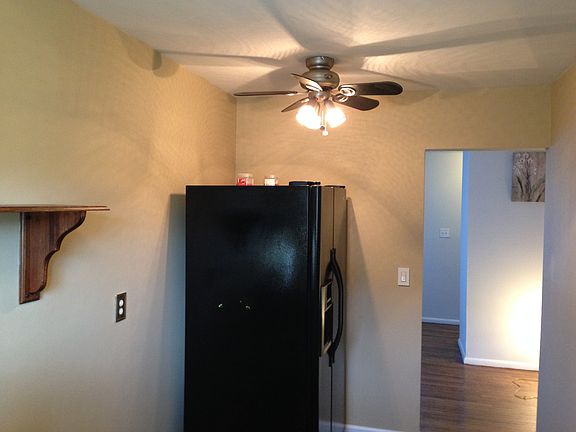 2nd image of 316 Edmunton Dr APT L3