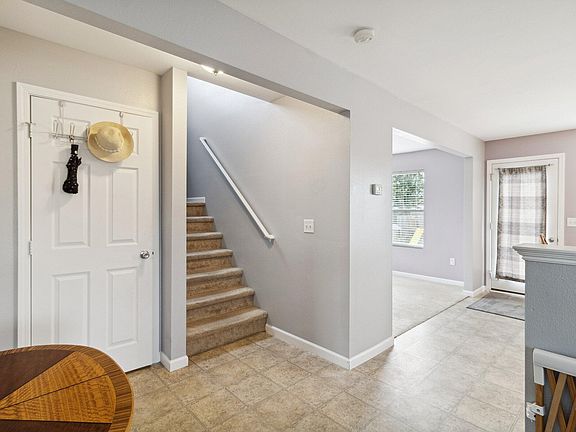 5th image of 4214 Country Meadows Dr
