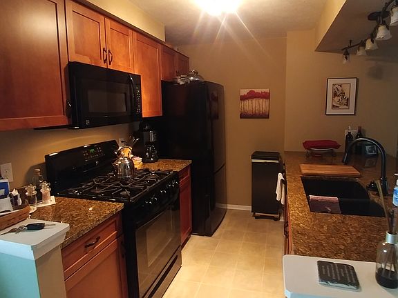 2nd image of 2996 Heatherwood Ct