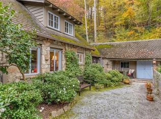 433 Warrior Dr, Tryon, NC 28782