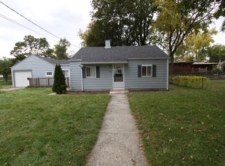 1304 Eastview Dr, Waukegan, IL 60085