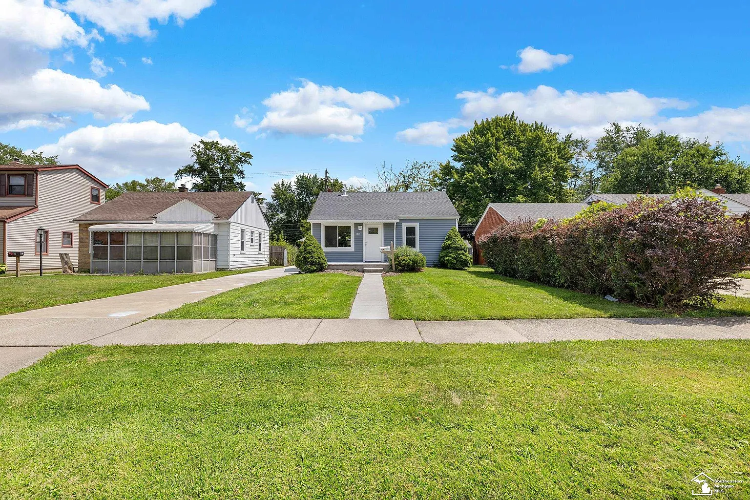 4185 Parker St photo 1