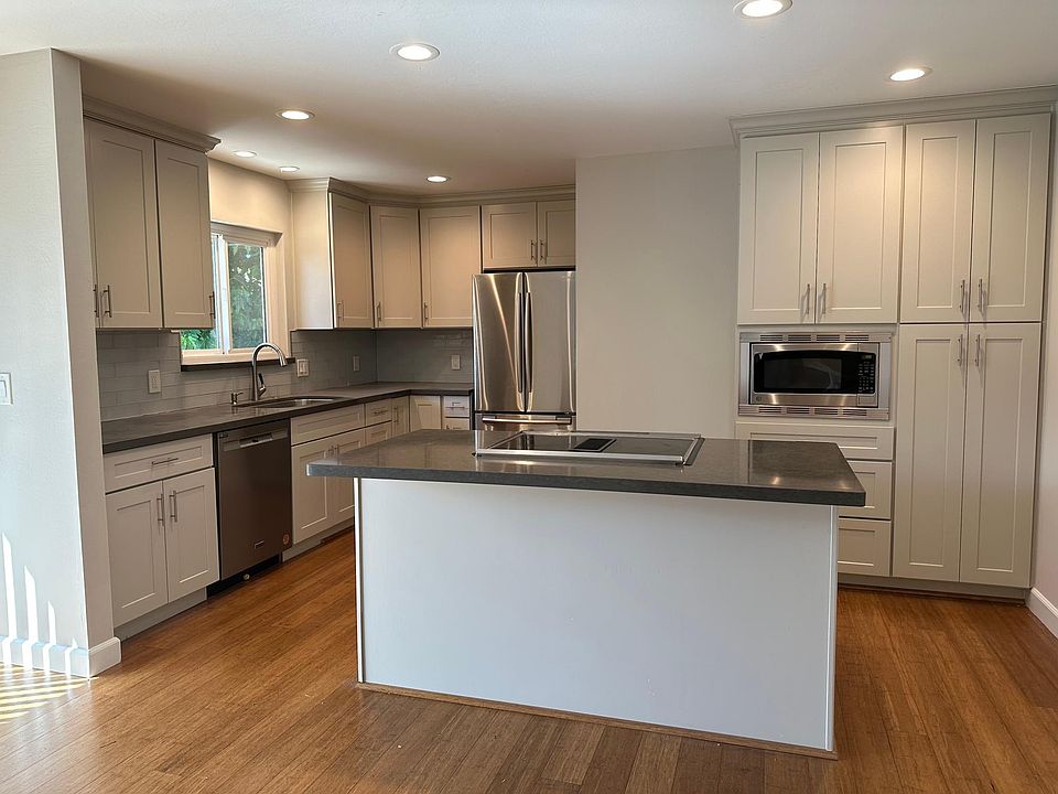 1st image of 299 Penn Way #0