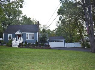 75 Hillcrest Rd, Warren, NJ 07059