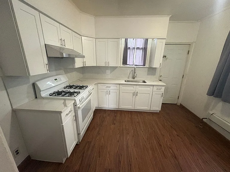 7220 Marsden St — Photo 14
