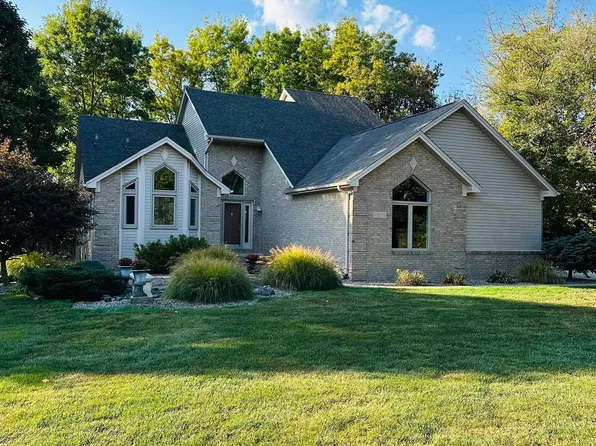 19070 33 Mile Rd, Armada, MI 48005