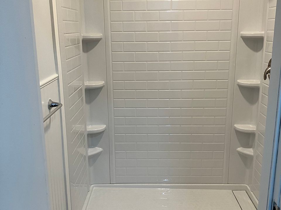 1st image of 814 E Main St #D