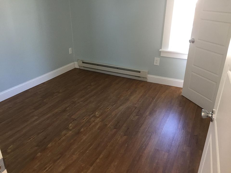 2nd image of 92 Maplewood Ave