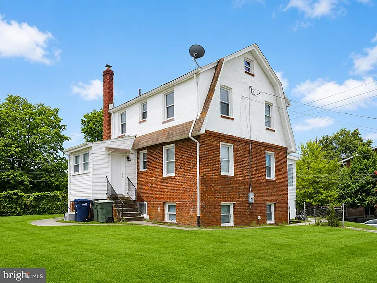 2851 Robinson Pl SE — Photo 31