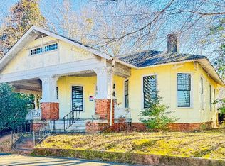 115 W Pickens St, Abbeville, SC 29620