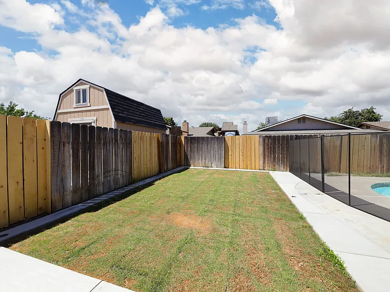 4304 Milo Ave — Photo 50