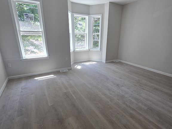 3rd image of 271 1/2 6th Ave W #G1