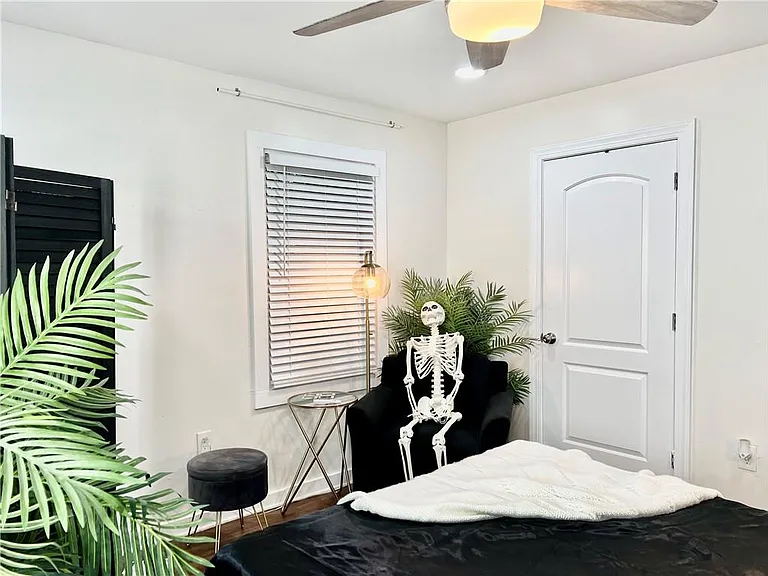1165 Eggleston St SW #4 — Photo 15