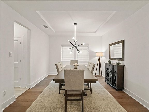 5th image of 1714 Highwood Rd