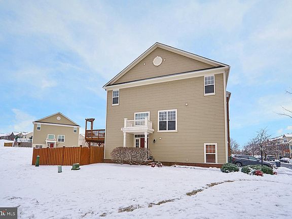 3rd image of 9295 Alvyn Lake Cir