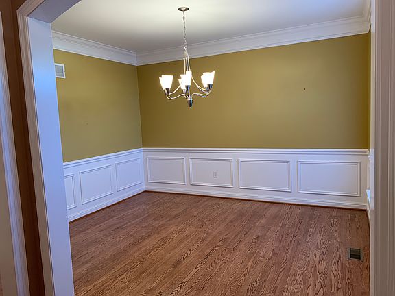 4th image of 5123 Butler Hill Ct