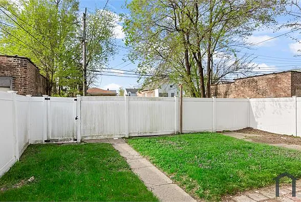 323 Memorial Dr #1 — Photo 11