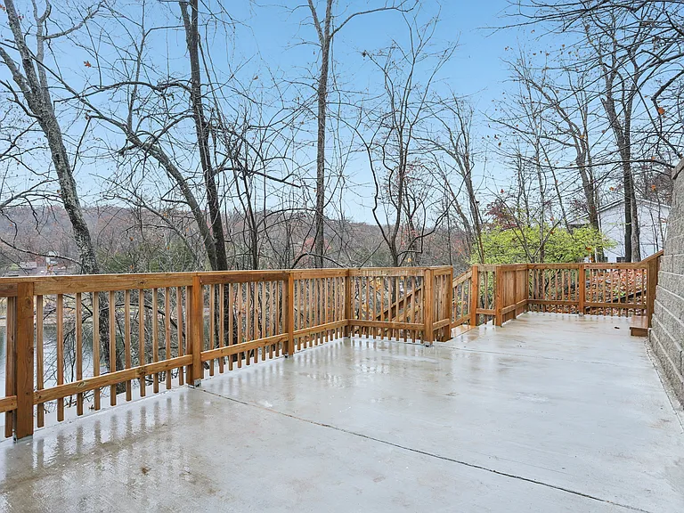1357 S Lake Sherwood Dr — Photo 37
