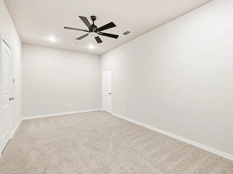 4132 Kyles Landing Dr — Photo 15