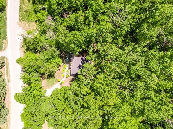 63 Huronwoods Dr, Oro Medonte, ON L0K 1E0