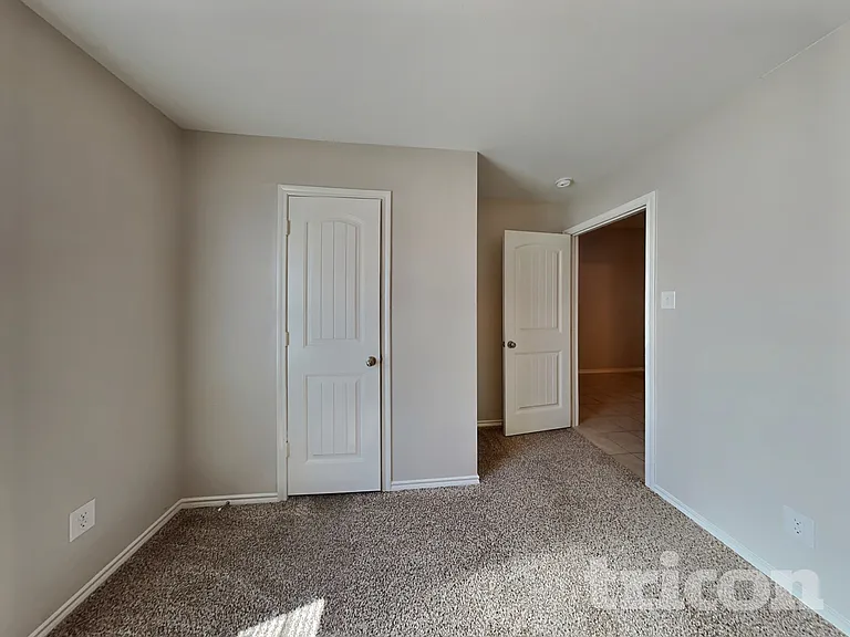 957 Newby Ln — Photo 10
