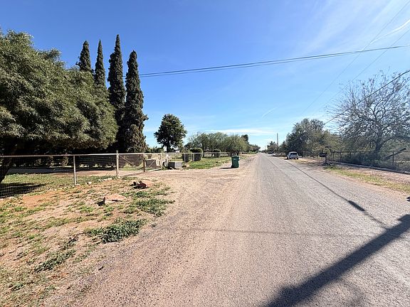 4th image of 43508 N Jackrabbit Rd