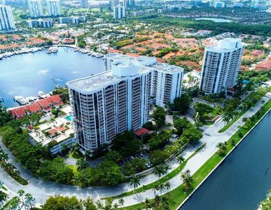 3640 Yacht Club Dr APT 204, Aventura, FL, 33180