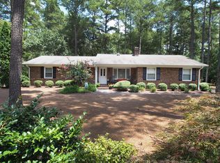 350 Lake Forest Dr, Pinehurst, NC 28374