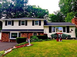 118 David Dr, North Syracuse, NY 13212