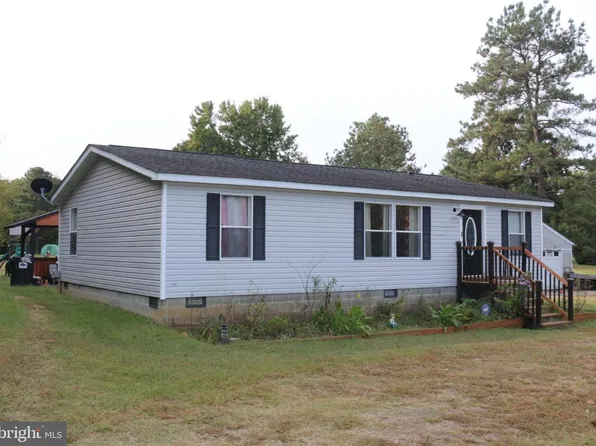 154 Worrell Ln, Colonial Beach, VA 22443