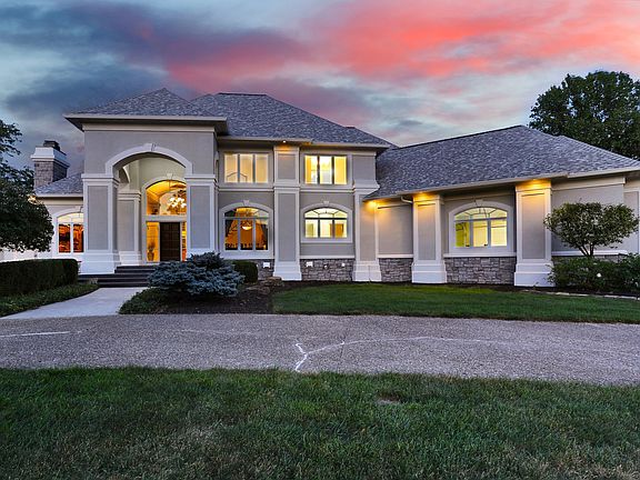 4th image of 15909 Oak Park Ct