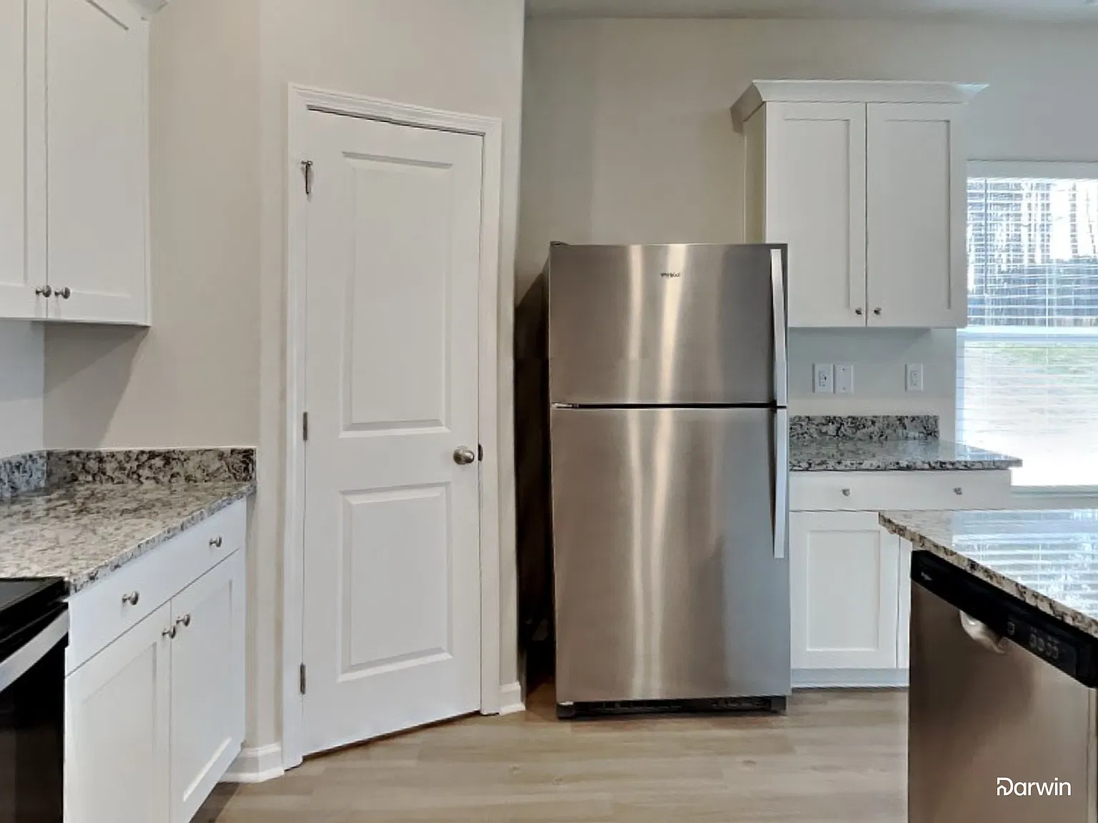 4 bed, 2.5 bath, 1800 sqft, $1,890 — Photo 3