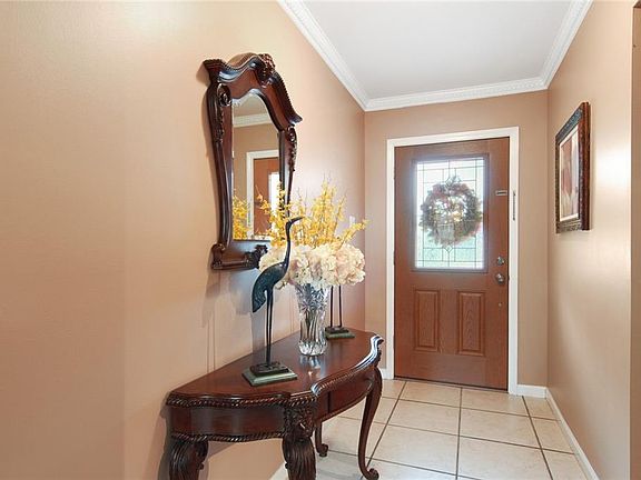 2nd image of 305 Yenni Dr