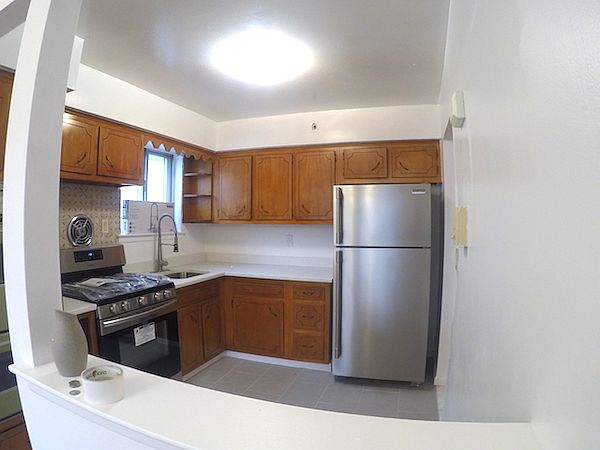 1st image of 3042 38th St #3