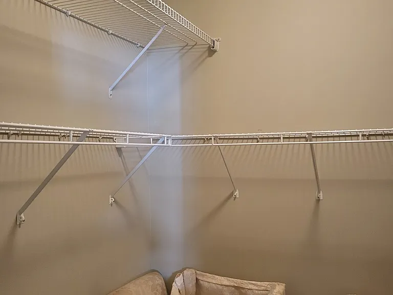 407 S Elgin Ct — Photo 31