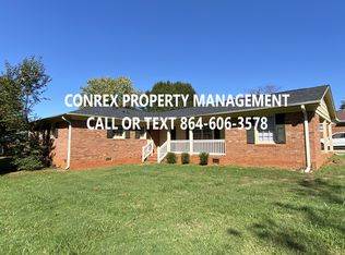 20 Green Acres Dr, Boiling Springs, SC 29316