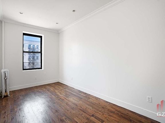 4th image of 526 W 151st St #27