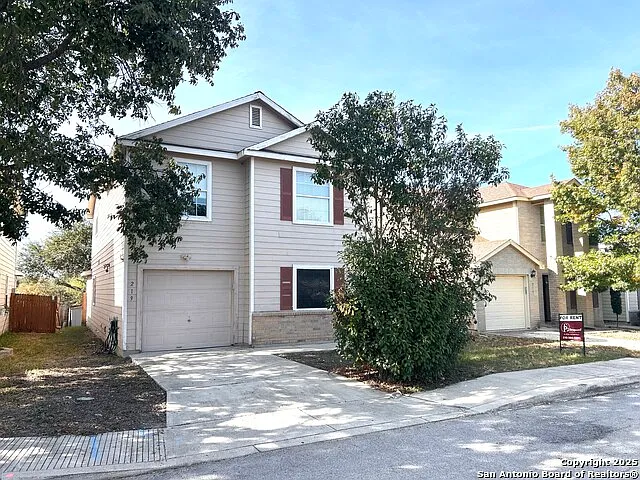 Building Photo - 219 Mallow Grv