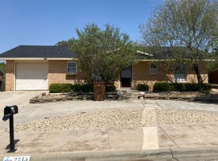 2215 Lynn Dr, Big Spring, TX 79720