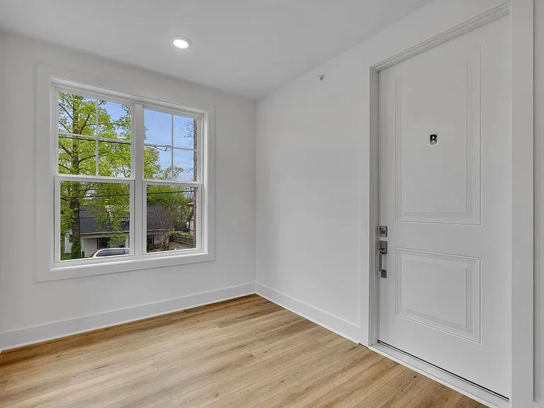 423C Veritas St — Photo 8