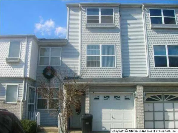 29 Lorraine Loop, Staten Island, NY 10309