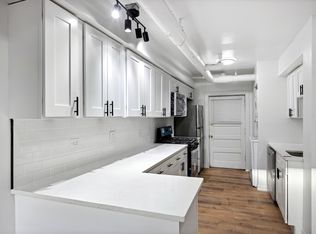 3952 W Waveland Ave #B, Chicago, IL 60618