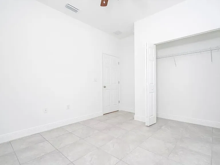 16919 SW 37th Terrace Rd — Photo 13