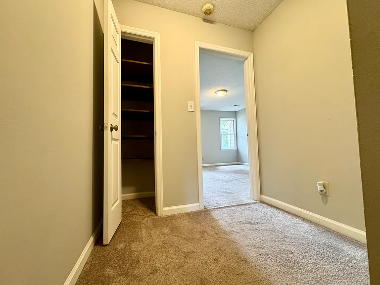 3205 Warwick Dr — Photo 10