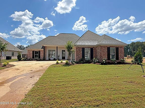 2nd image of 313 Brookfield Cir