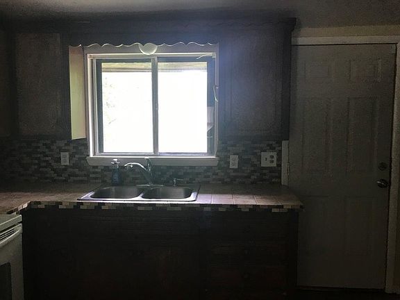 5th image of 2314 NW 32nd St