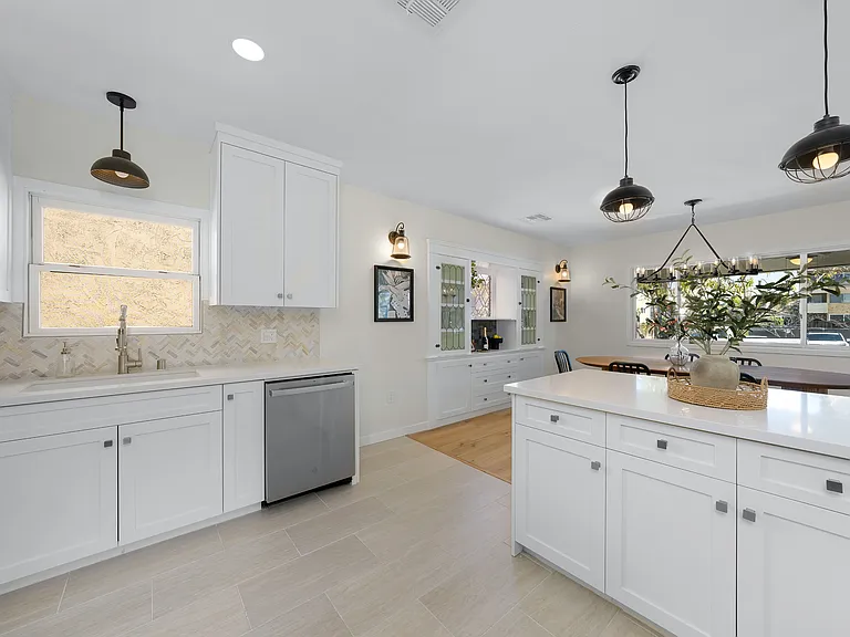 4062 Goldfinch St — Photo 23